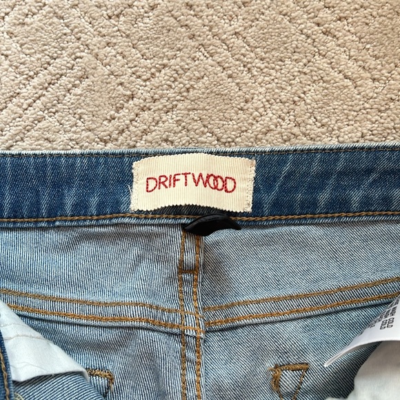 Driftwood Floral Embroidered Jeans - Picture 4 of 5